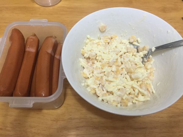 玉米香肠辫子包