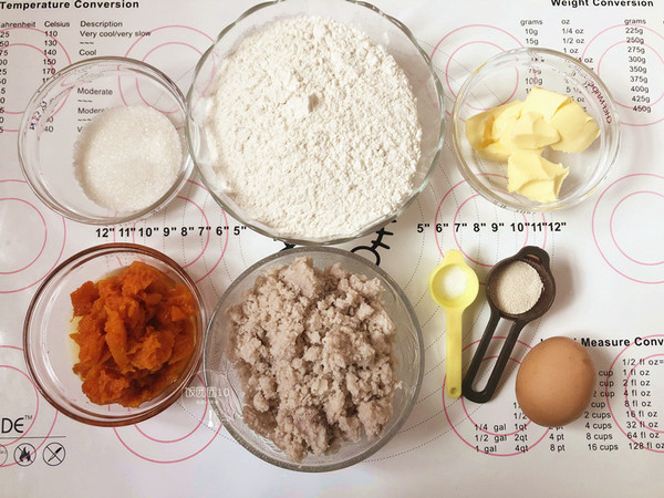 南瓜芋泥小方包