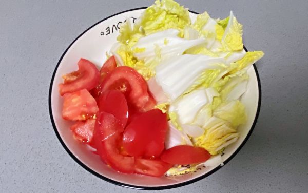 西红柿炒娃娃菜