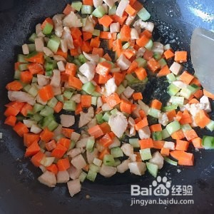 胡萝卜黄瓜鸡胸肉的美味做法