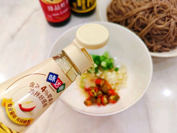 低脂凉拌荞麦面