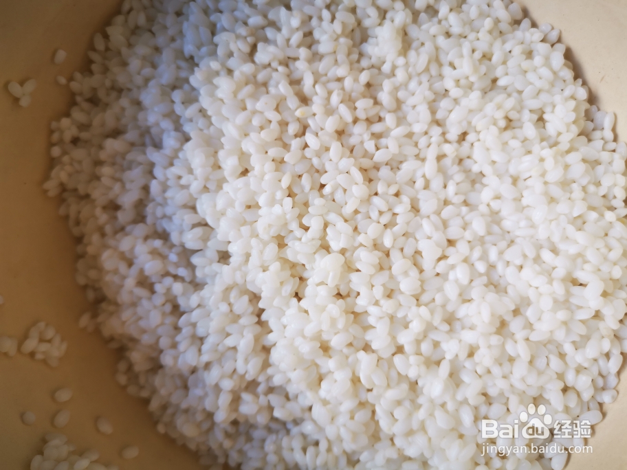 如何做好冰糖红枣糯米藕