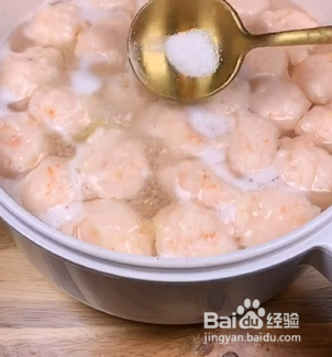 如何做鲜香味美的虾丸汤
