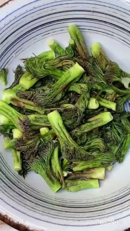 怎么做油炸刺老芽?