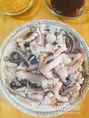 怎么做好吃的孜然炒鱿鱼须?