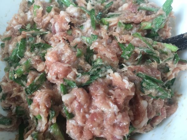 鲜虾韭菜肉锅贴