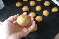 迷你蛋黄莲蓉月的做法