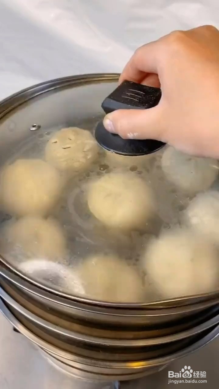 如何制作东北鲜肉包子？