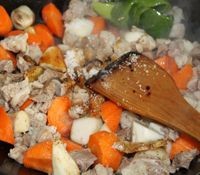 尝兽观教你如何做‘红焖羊肉山药’