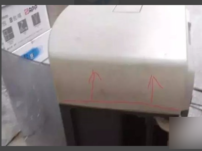 兄弟DCP-7030打印机硒鼓取不出来