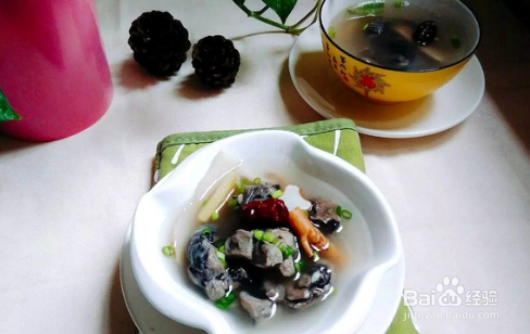 滋补乌鸡汤的做法