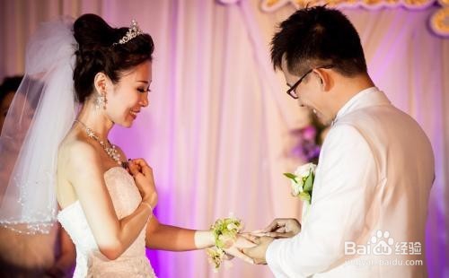 婚礼敬酒有什么讲究和技巧
