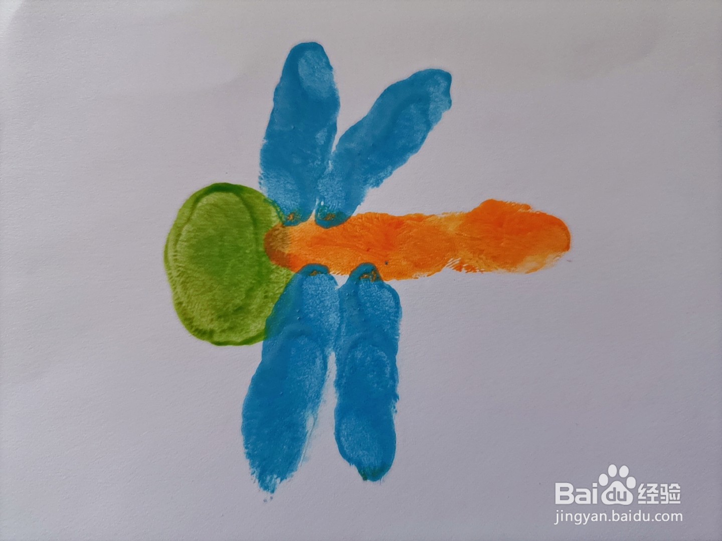 如何用手指印画一只蜻蜓