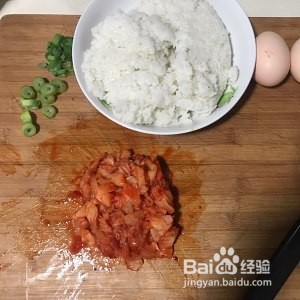怎么做辣白菜炒饭