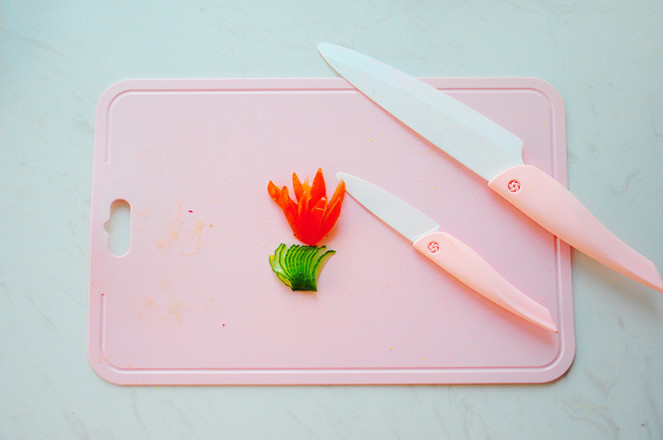 小黄鸡果盘的做法