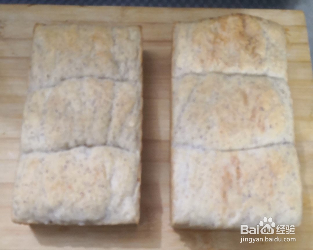 没那么讲究的红豆薏米粉面包