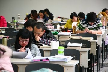 考研怎样选择学校？
