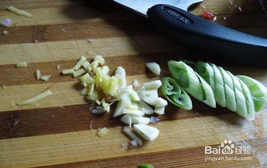 三疏小炒肉丁怎么做