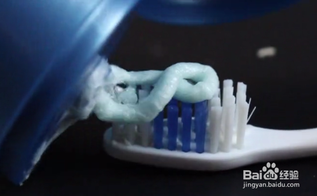 过期的洗面奶有妙用，你也来试一下吧