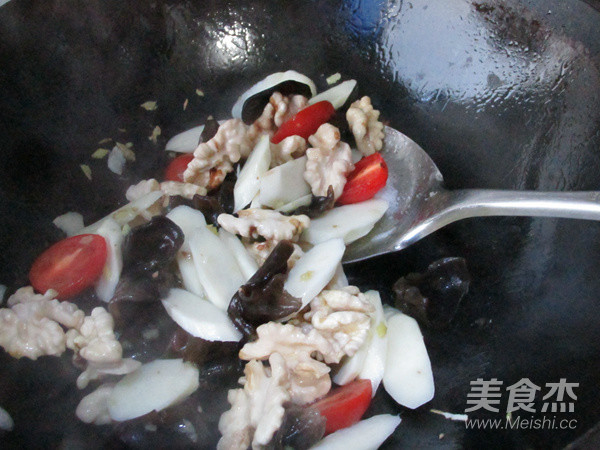 素炒木耳核桃山药片