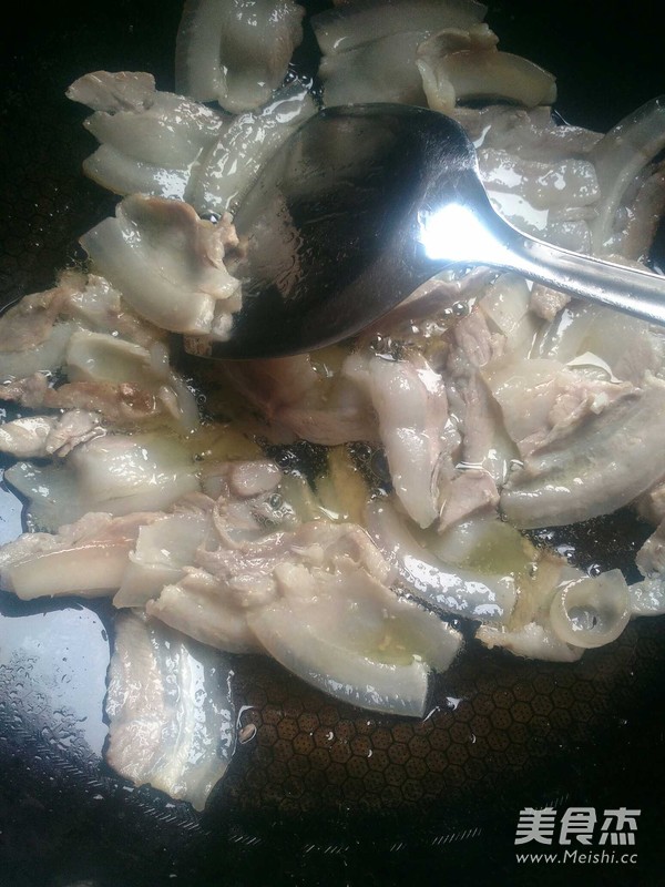 蒜苗青椒回锅肉