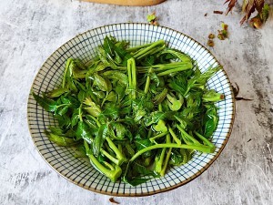 健康养生佳品炸香椿鱼儿的做法