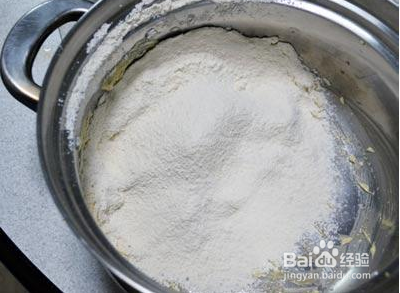 清洗厨房纱窗的步骤