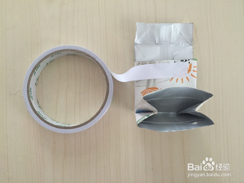 #环保达人#牛奶盒变身零钱包