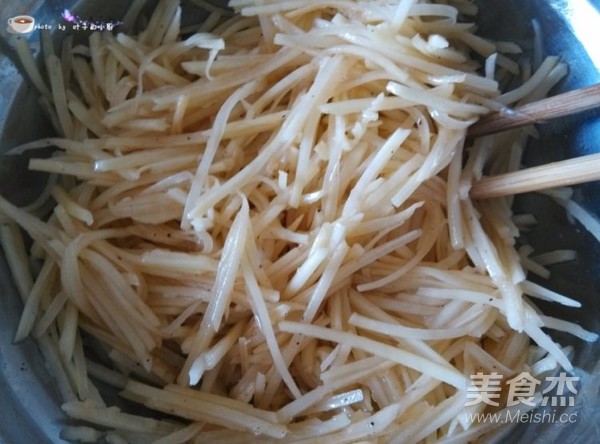 土豆传奇土豆丝是怎么制作的？