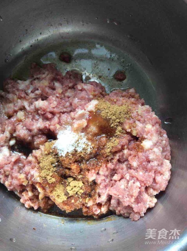 羊肉丸子萝卜汤