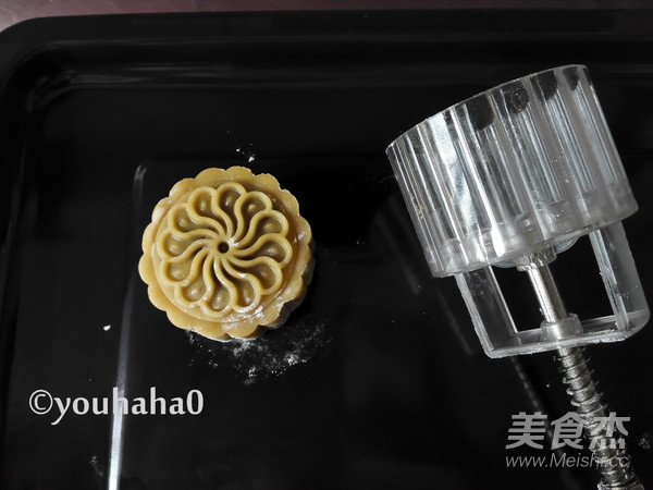 广式蛋黄月饼