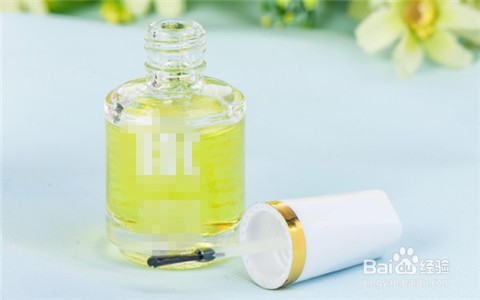 涂抹指甲油前应该做什么?