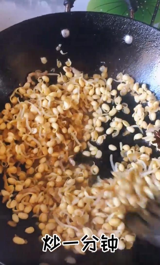 如何制作香味四溢的小炒黄豆芽？