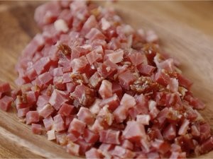 腊肉什锦汤圆的做法