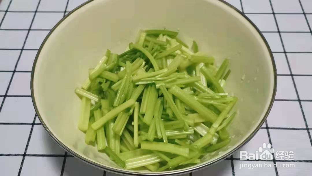 香芹炒午餐肉