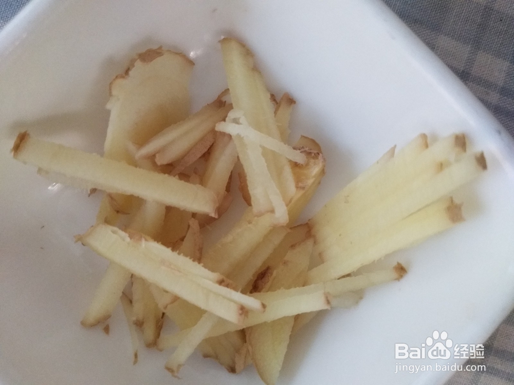 怎样做葱头丁炒鸡蛋？