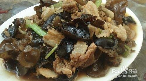木耳炒肉片的制作方法