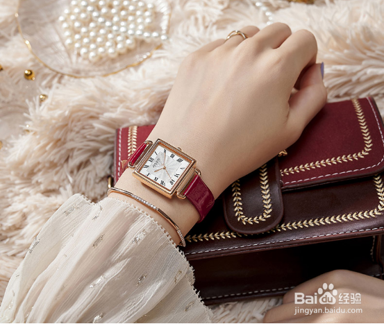 学生适合戴石英手表还是电子表?