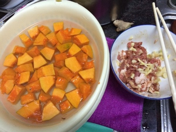 超级美味的南瓜炒肉，今天就来教你做