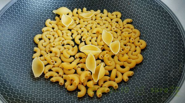 茄士菜焖肉酱面