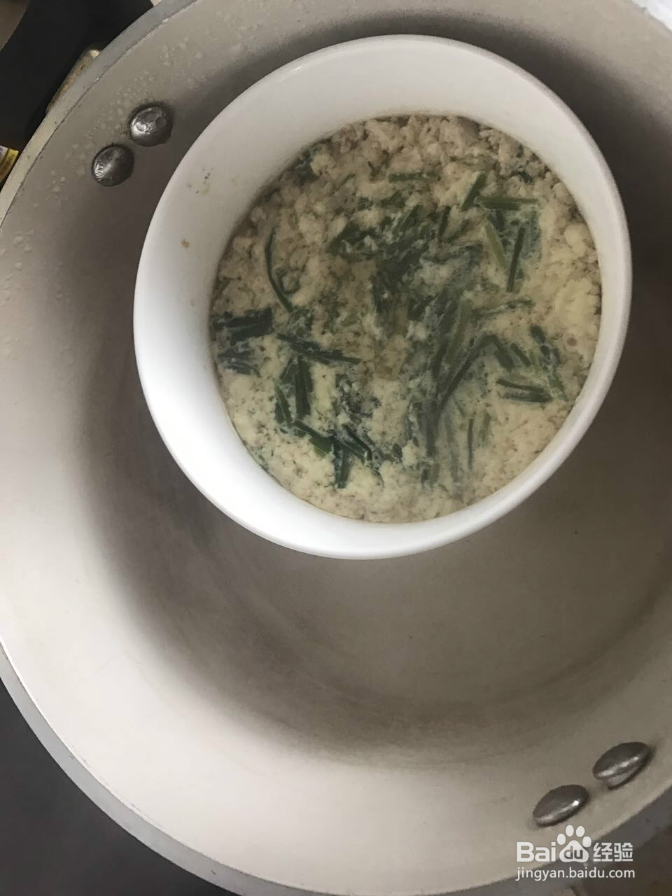 野蒜的吃法-----野蒜炖鸡蛋