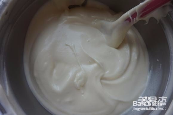 如何制作草莓蛋糕卷