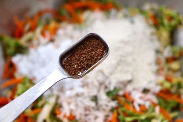 包菜虾皮菜团子