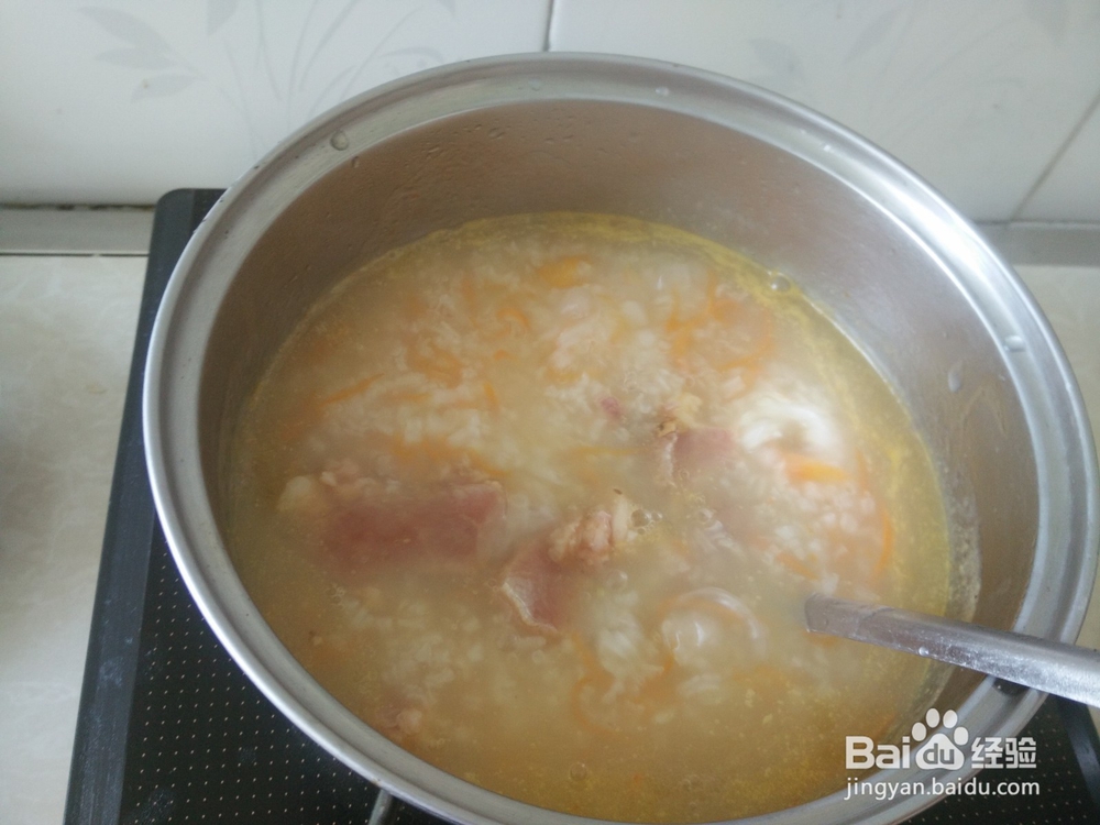 红萝卜肉片滚粥的做法