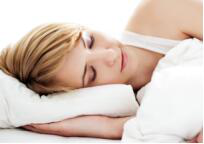 夏天易长痘，应该怎么护肤？