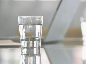 夏天怎么喝水更健康？