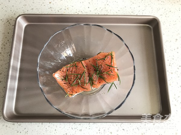 迷迭香烤三文鱼