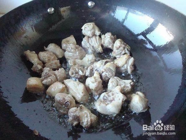 如何做酸菜烧鸭