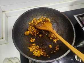 鸡蛋卤打卤面的简单做法