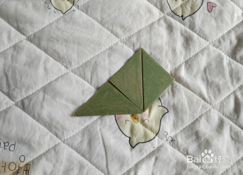 用九巧板怎么拼一个练习舞步的小哥哥呢？